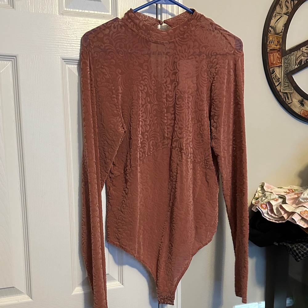 Guess Lace Long Sleeve Bodysuit - Mauve